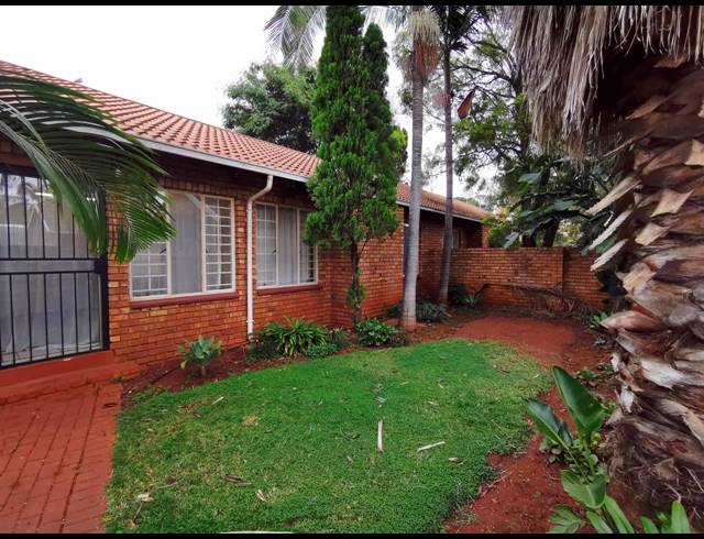 2 BEDROOM HOUSE SOLD IN HESTEAPARK